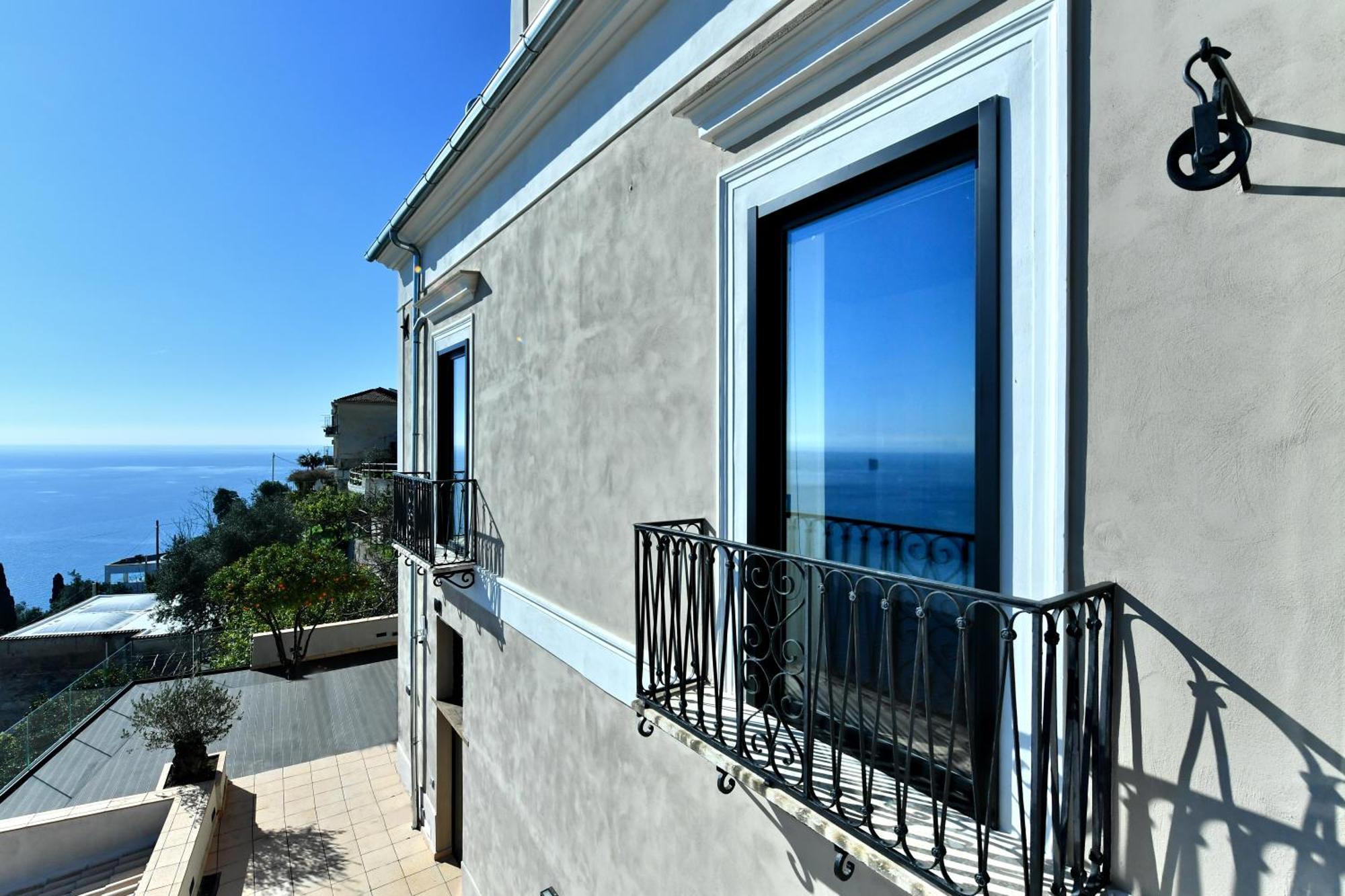 In Costa Relais & Luxury Suites Vietri Exteriör bild