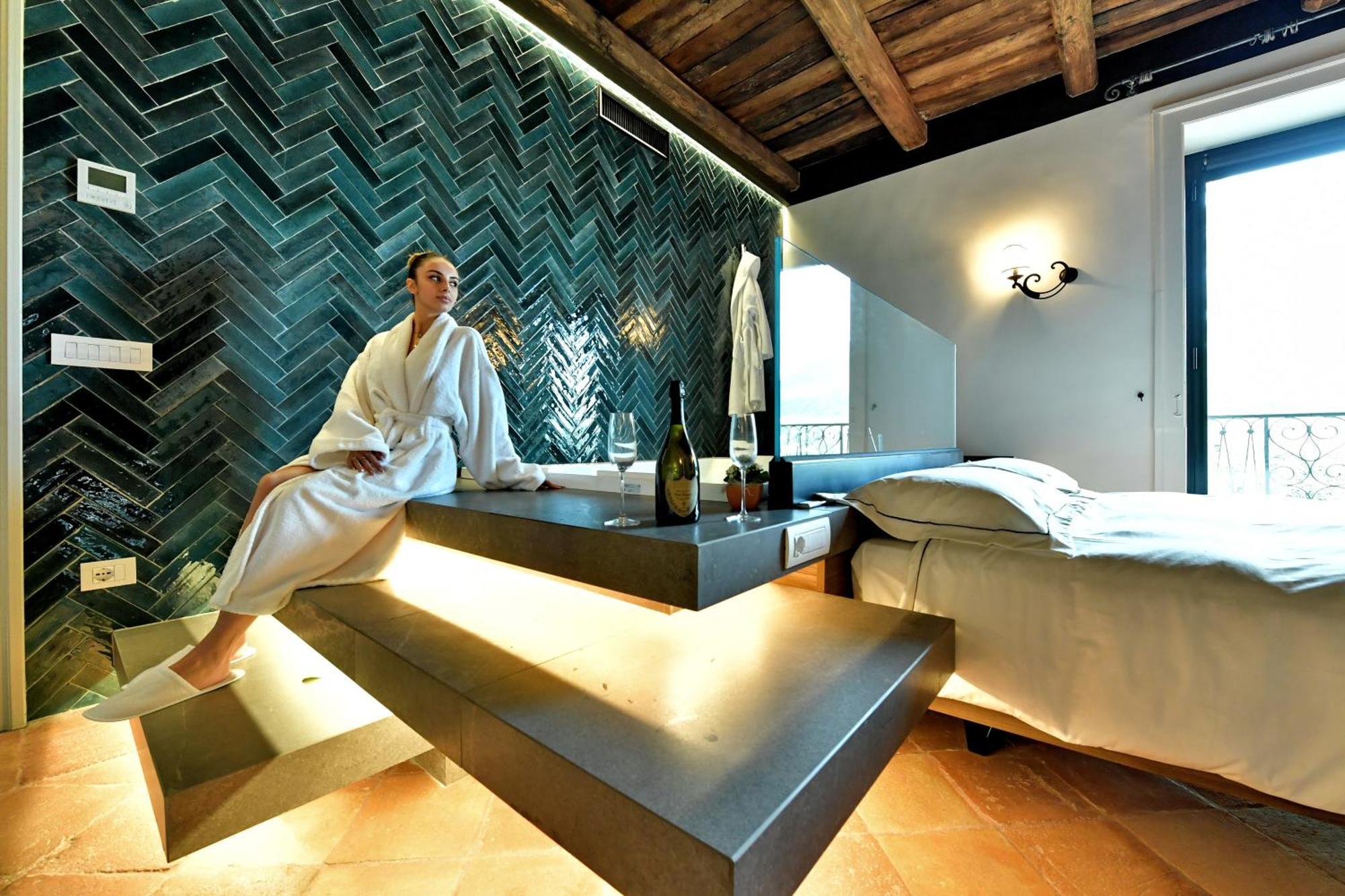 In Costa Relais & Luxury Suites Vietri Exteriör bild