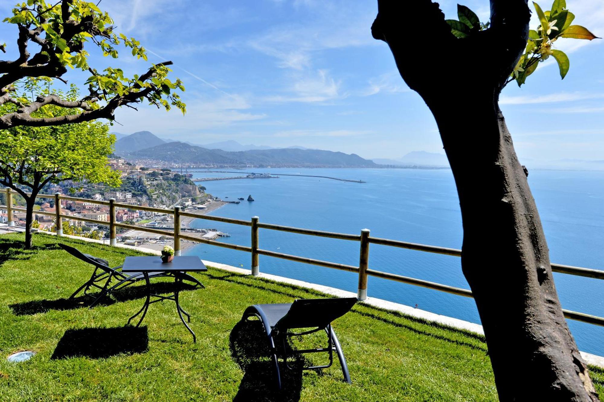 In Costa Relais & Luxury Suites Vietri Exteriör bild