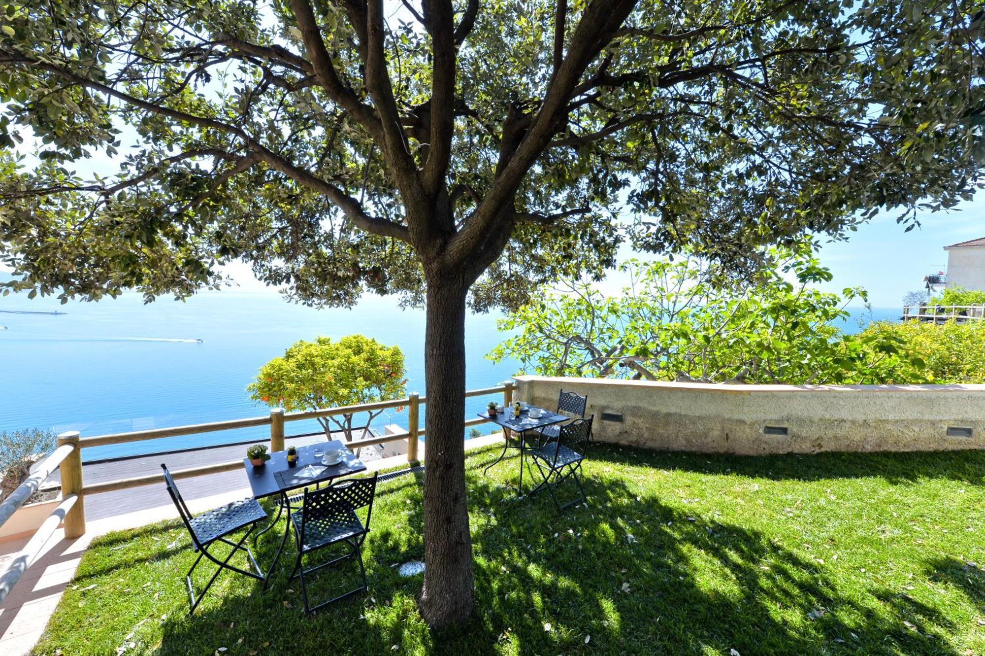 In Costa Relais & Luxury Suites Vietri Exteriör bild