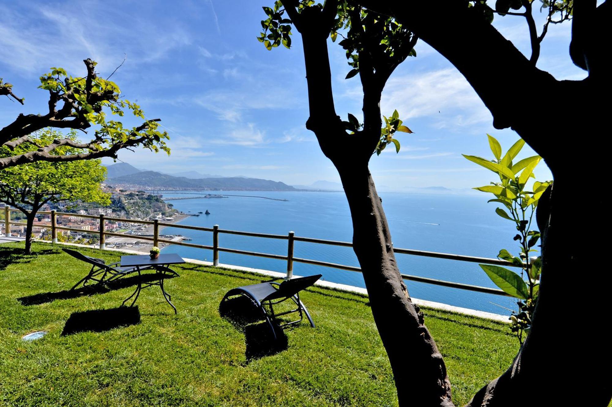 In Costa Relais & Luxury Suites Vietri Exteriör bild