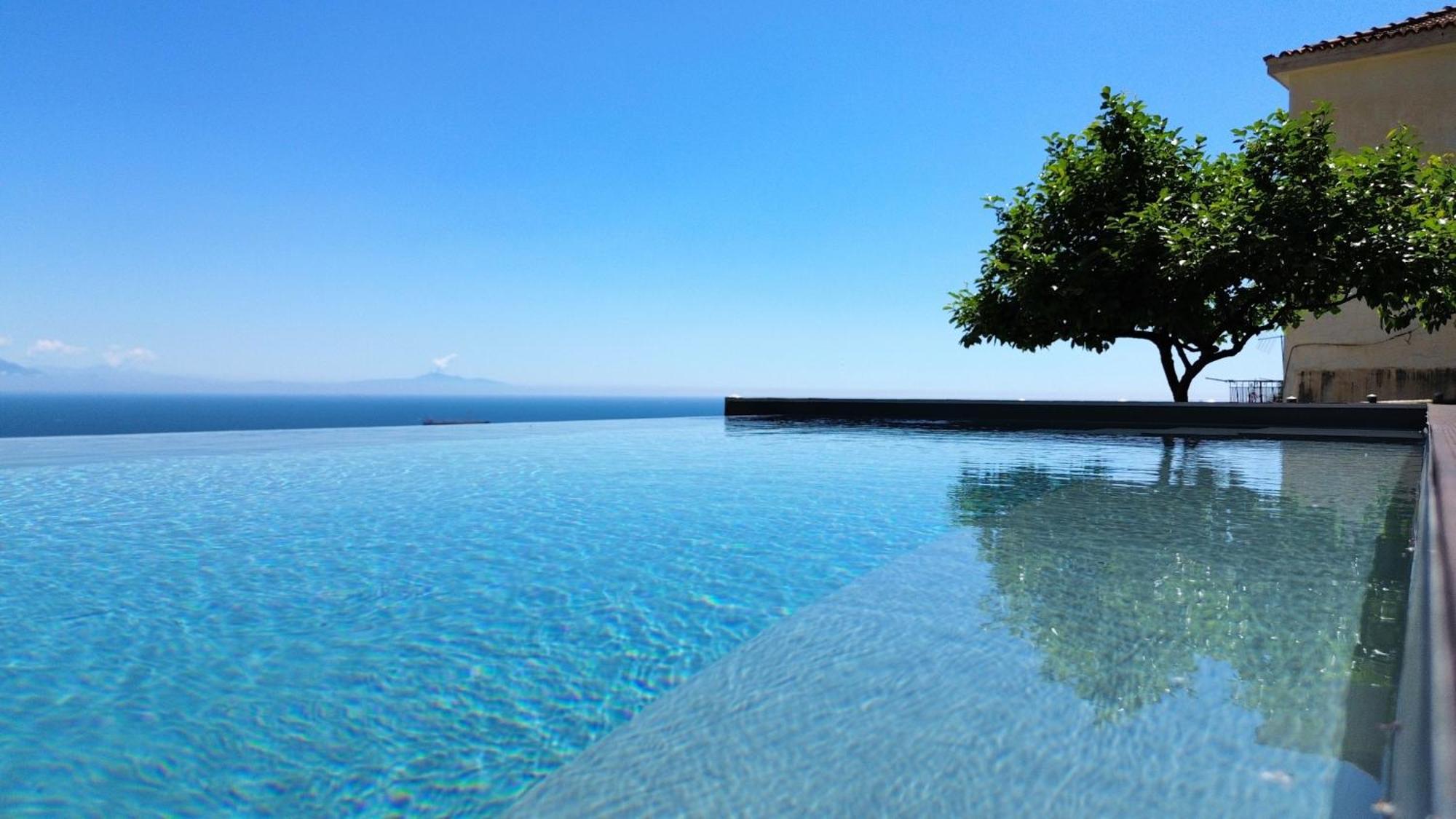 In Costa Relais & Luxury Suites Vietri Exteriör bild