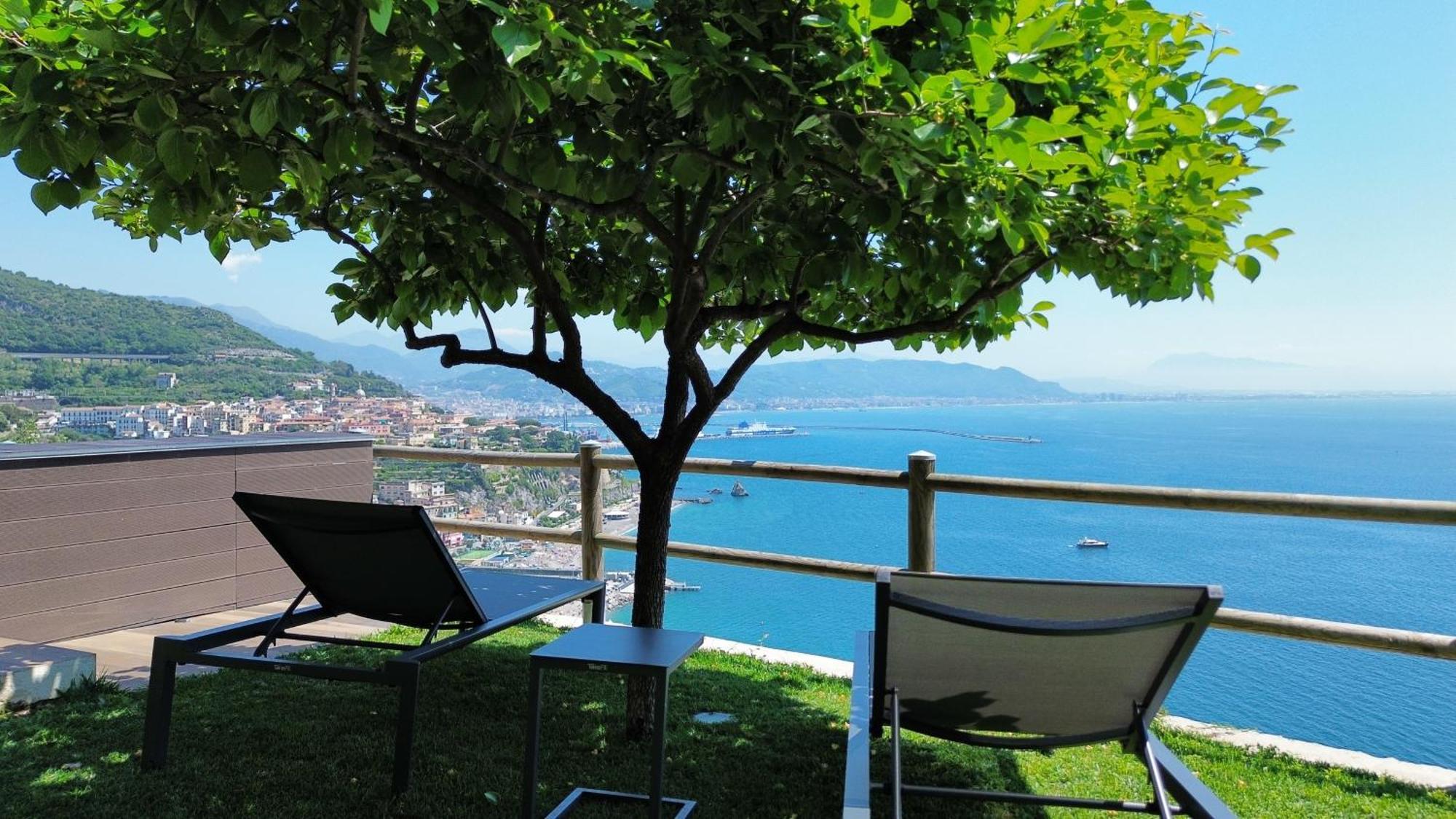 In Costa Relais & Luxury Suites Vietri Exteriör bild